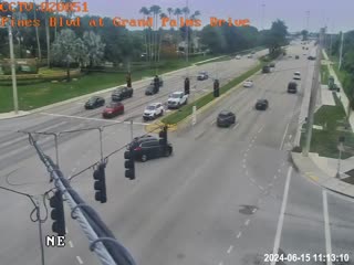 Traffic Cam Pines and Grand Palms Dr