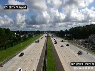 Traffic Cam I-95 S of Airport Rd