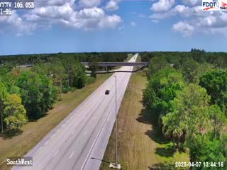 Traffic Cam I-95 MP 105.0 Southbound