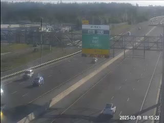 Traffic Cam SR-528 W at MM 8.1