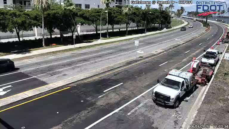 Live snapshot from SA Gulf Stream Ave (SR789) @ Sunset Drive/Golden Gate /923