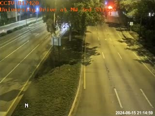 Traffic Cam University Dr and NW 3rd St (NB)
