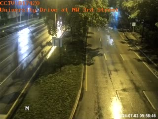 Traffic Cam University Dr and NW 3rd St (NB)
