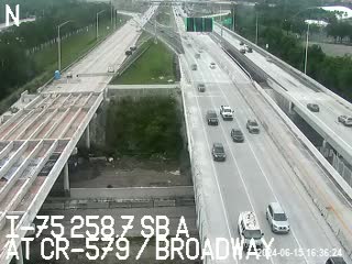 Traffic Cam I-75 at CR-574 / Broadway Ave