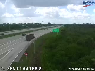 Traffic Cam I-75N S/O JONES LOOP M159