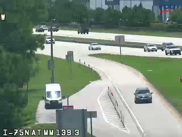 Live snapshot from 1393N_75_At_Luckett_M139