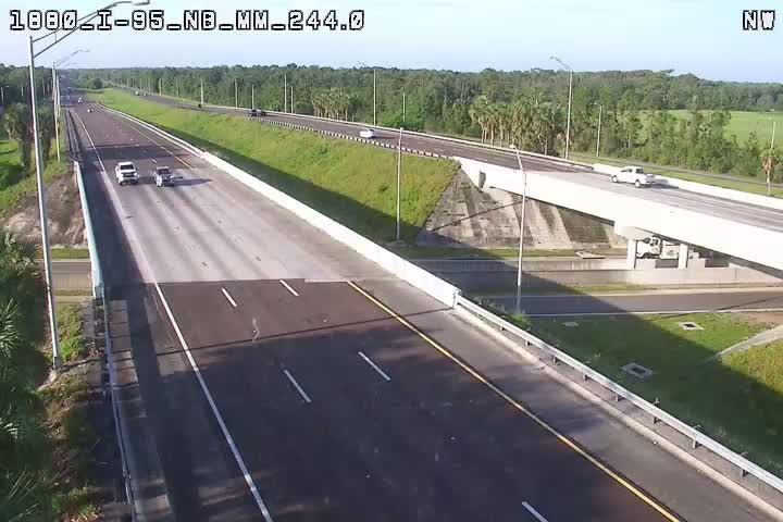 Live snapshot from I-95 @ MM 244 NB