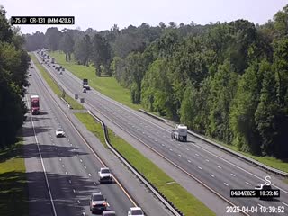 Traffic Cam I-75 @ MM 420.6 / CR-131 / Tustenuggee Ave